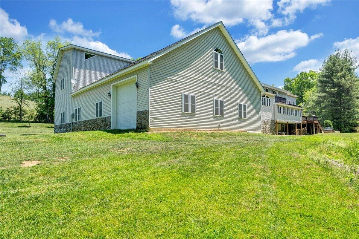 674 Old Furnace RD SW - Photo 77