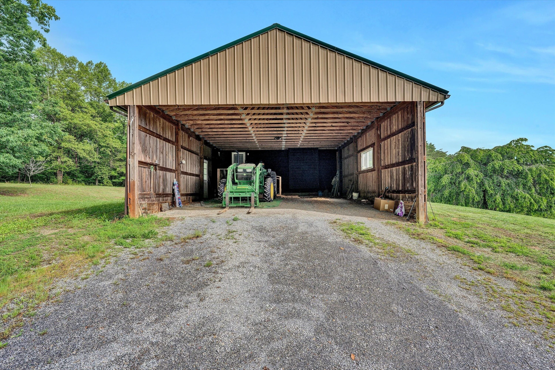 1550 Vernon LN - Photo 31
