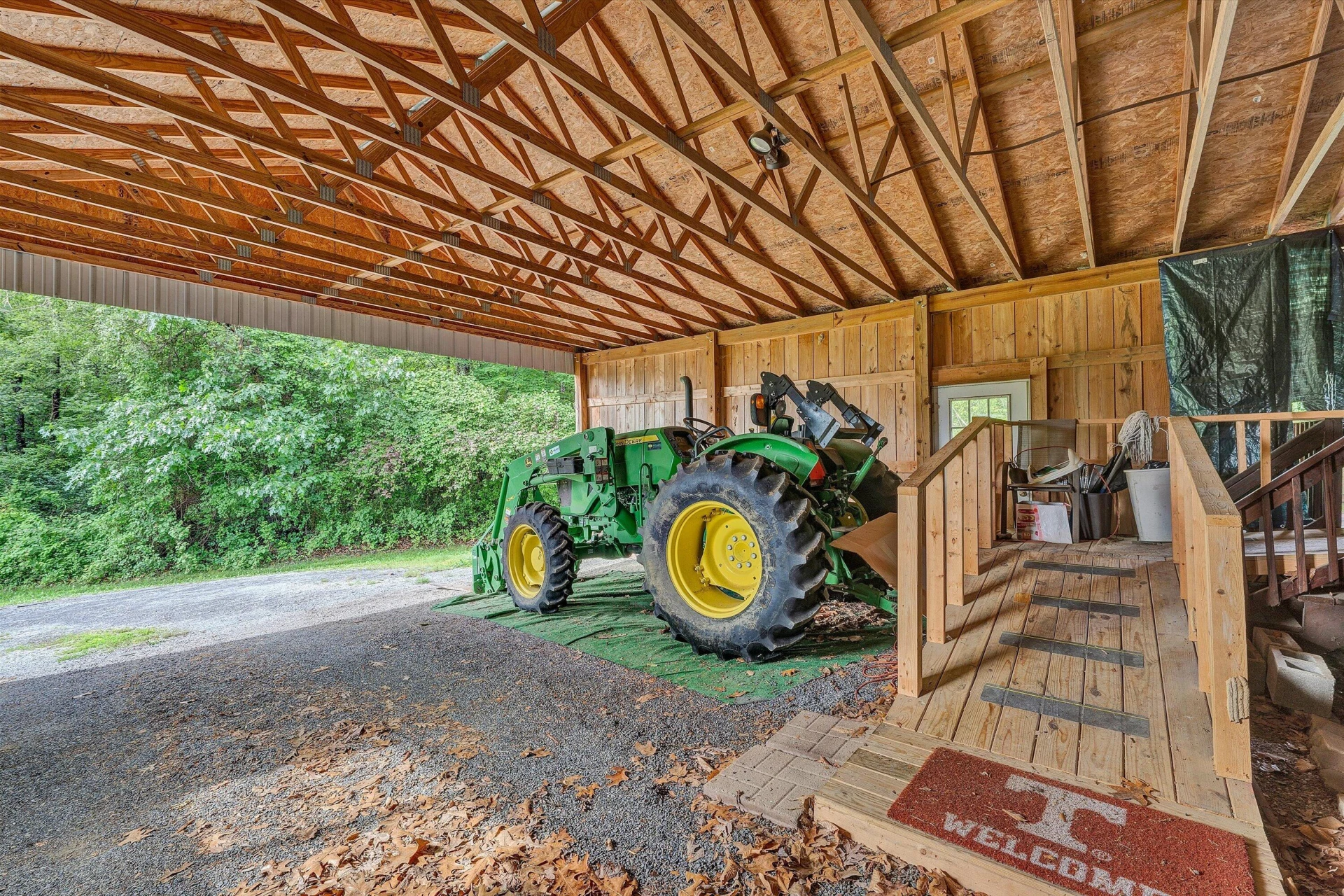1550 Vernon LN - Photo 32