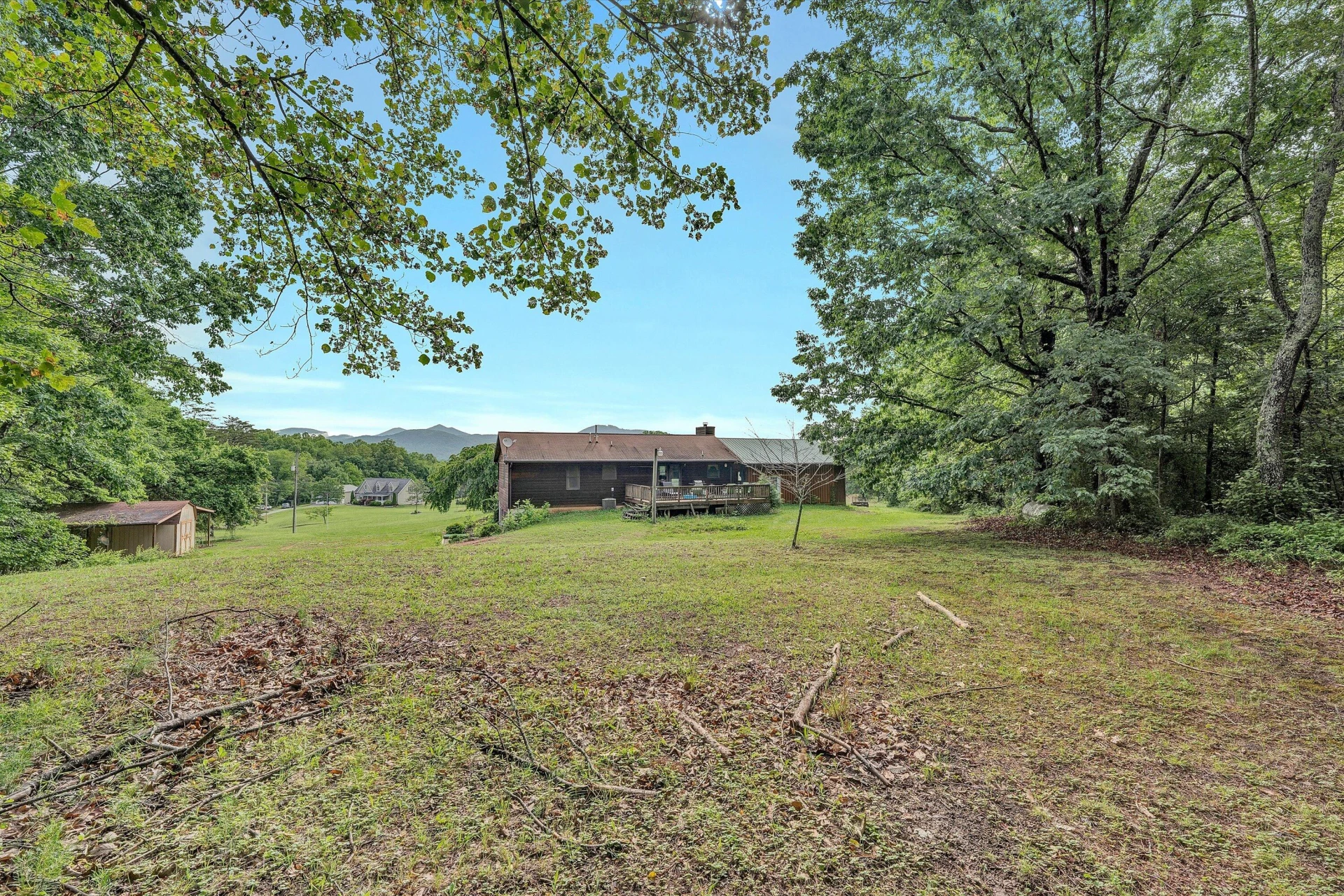 1550 Vernon LN - Photo 37