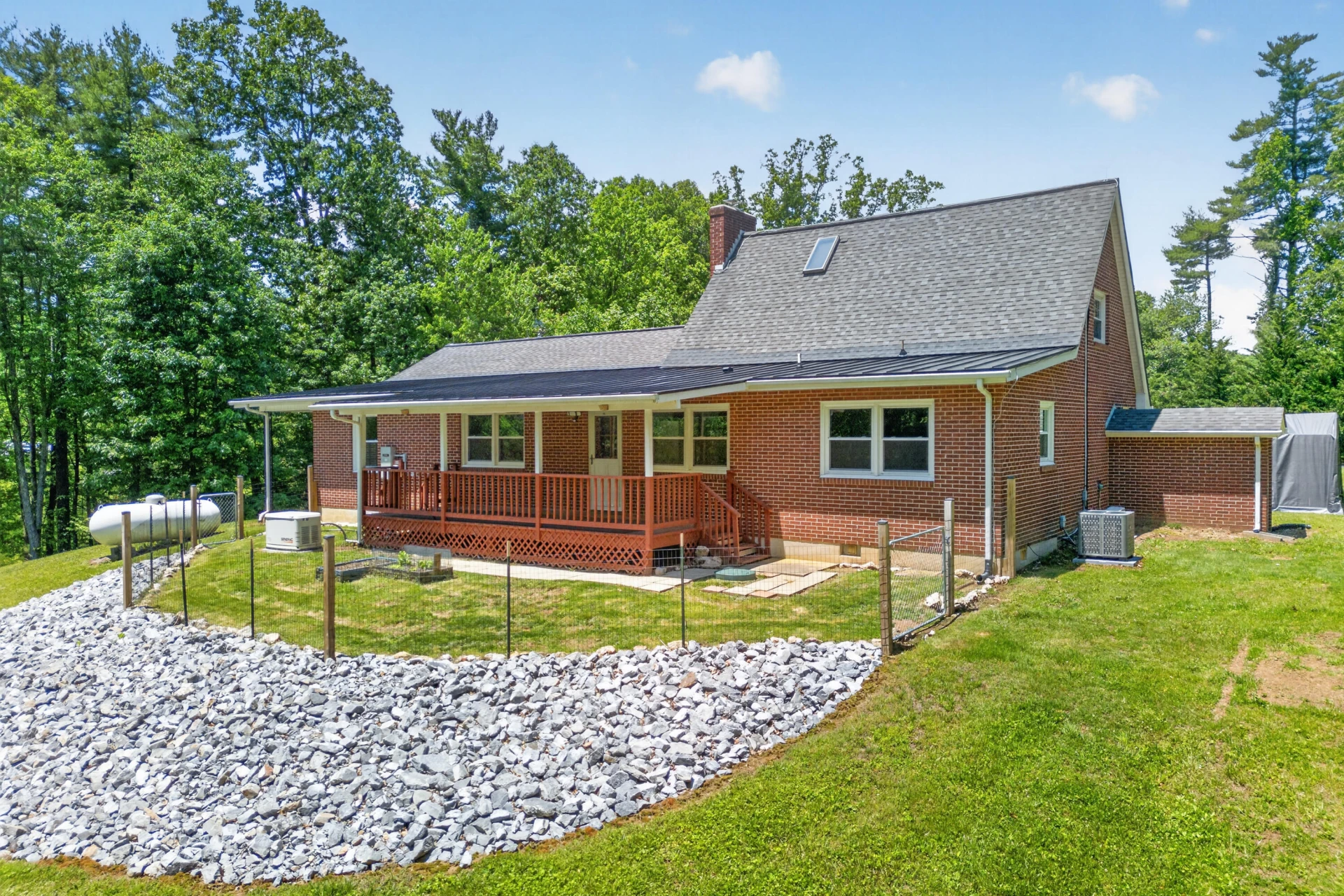 644 Daniels Run RD NE - Photo 9
