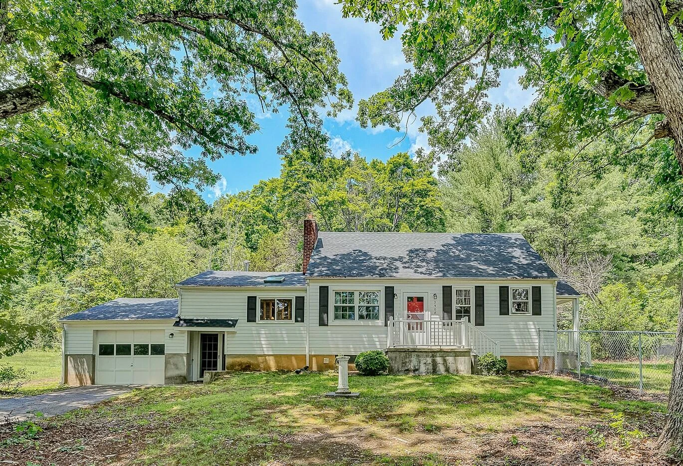 2908 Loch Haven DR