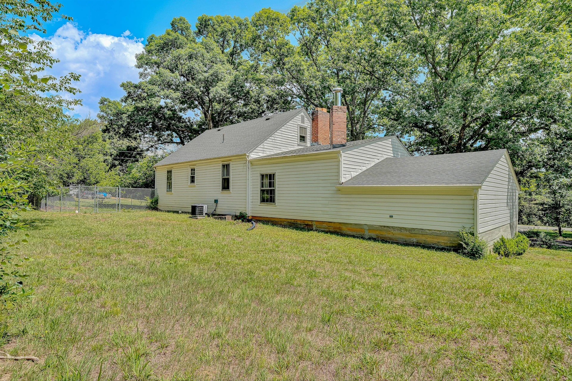 2908 Loch Haven DR - Photo 38