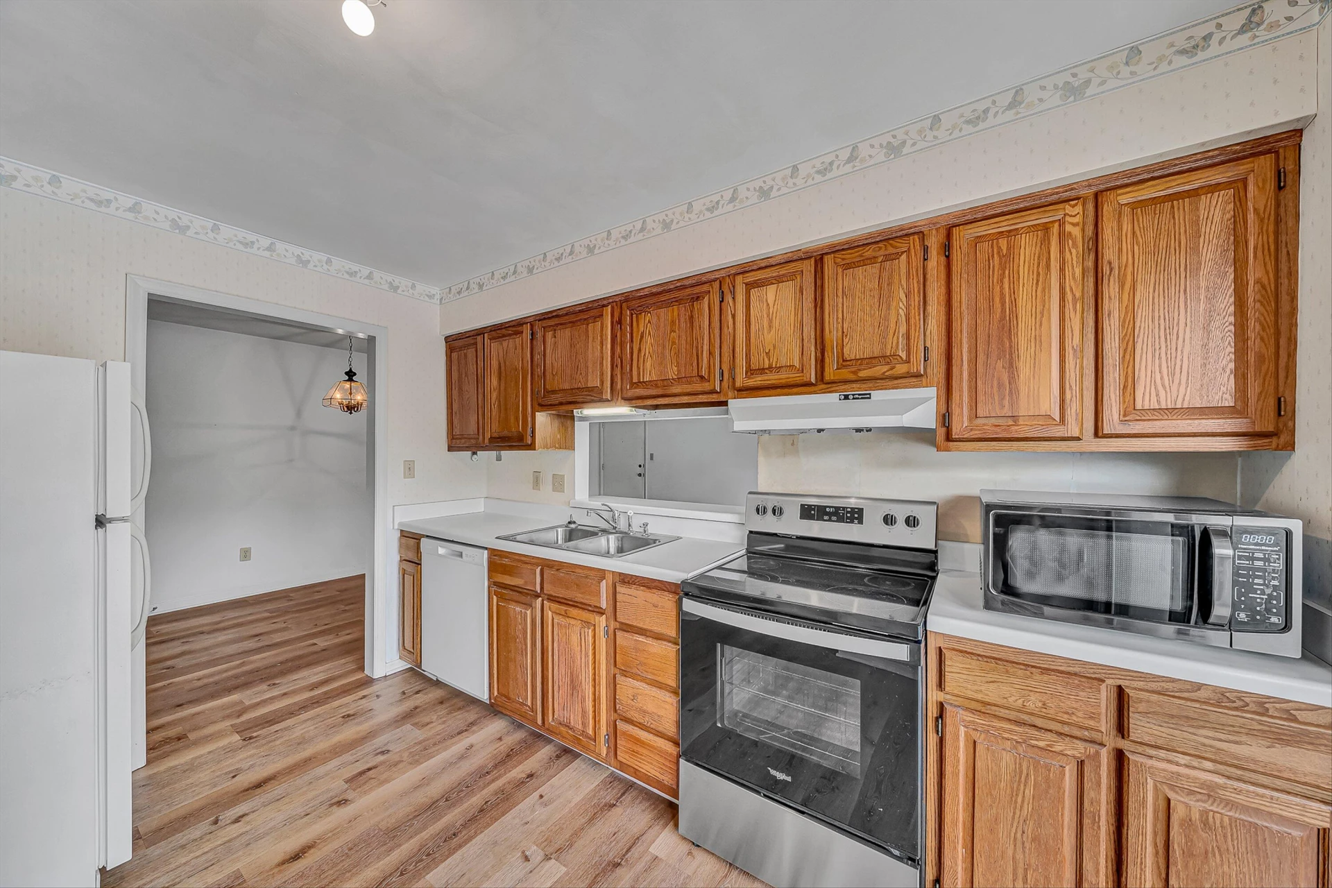 2413 Barnside CT - Photo 18