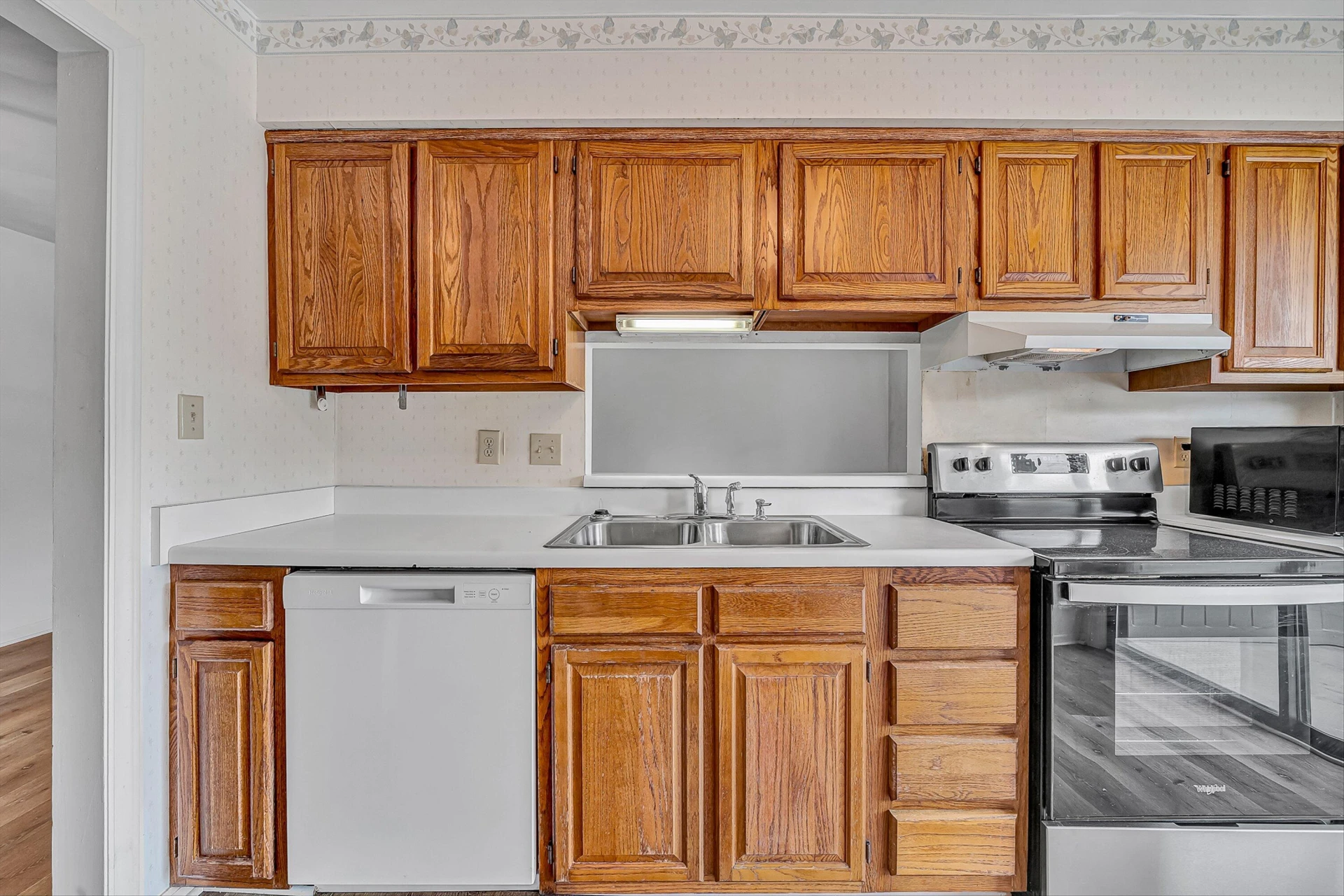 2413 Barnside CT - Photo 19