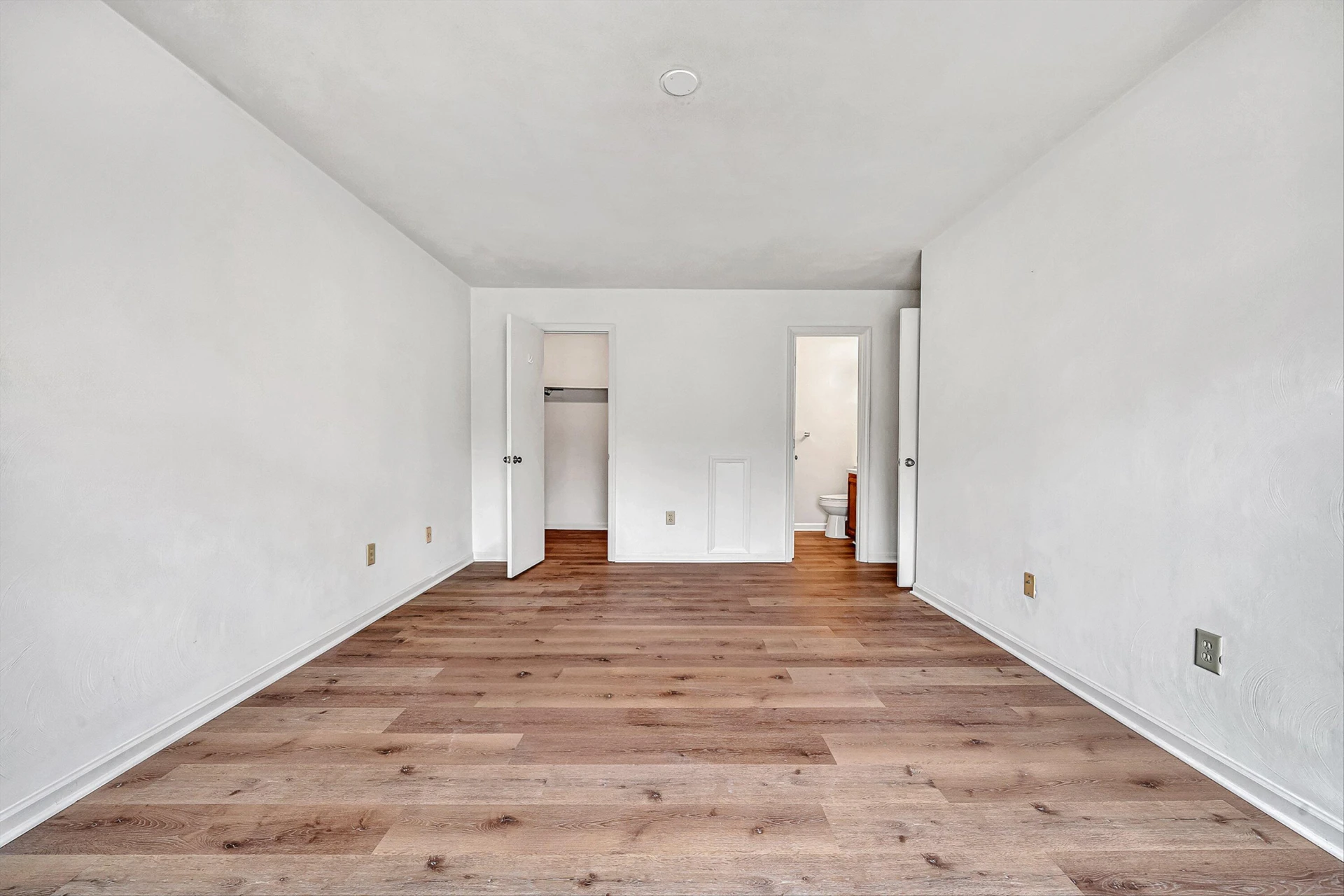 2413 Barnside CT - Photo 28