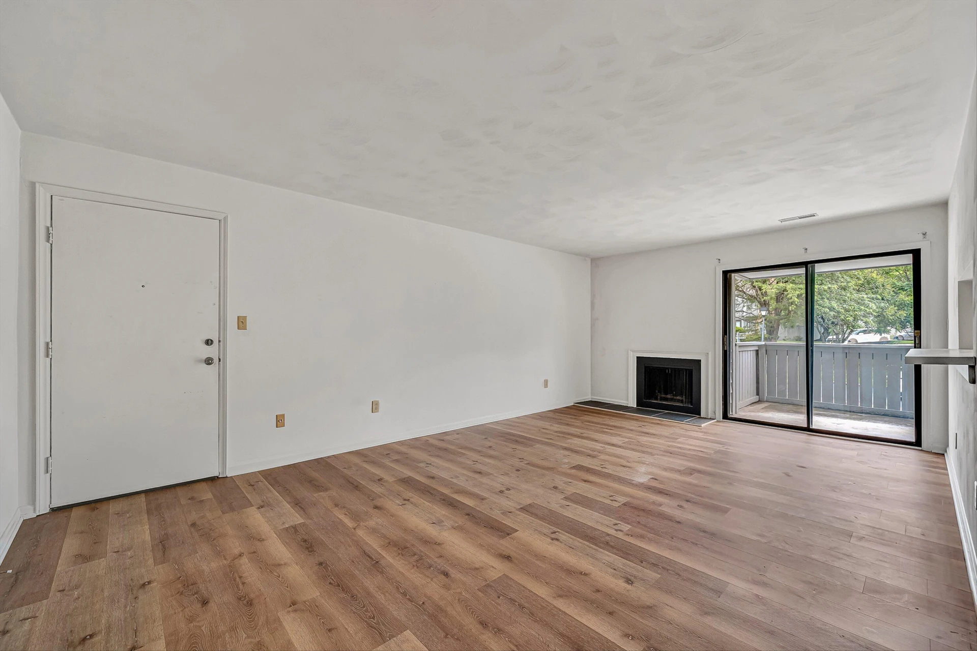 2413 Barnside CT - Photo 6