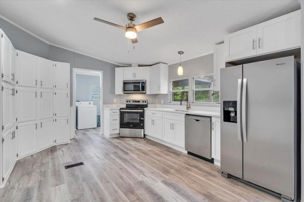 20459 Main ST - Photo 12