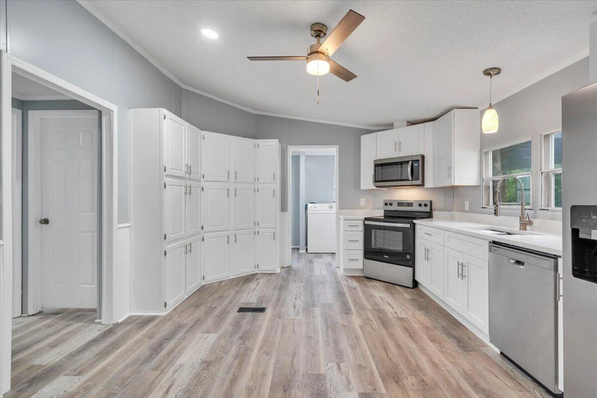 20459 Main ST - Photo 13