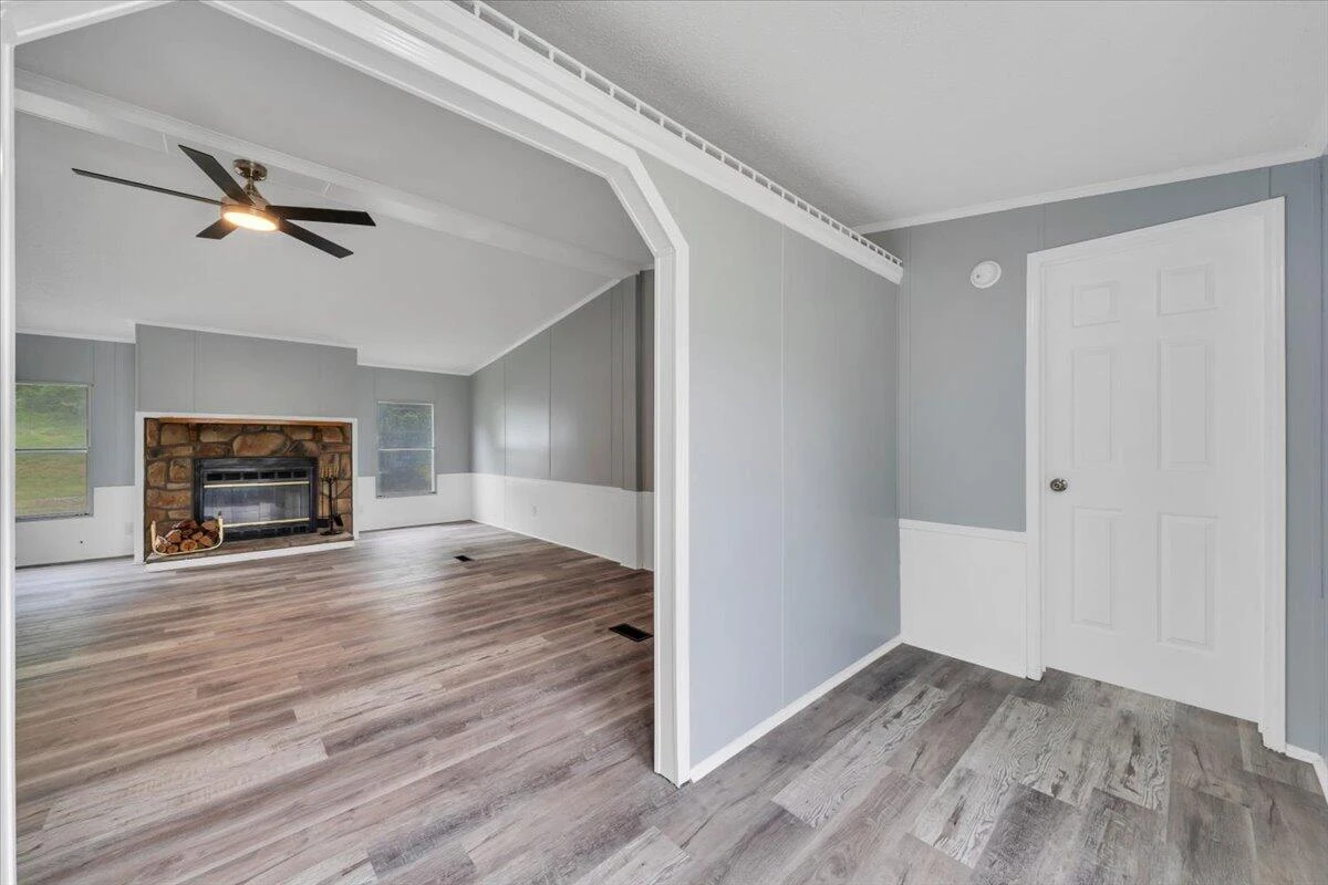 20459 Main ST - Photo 6