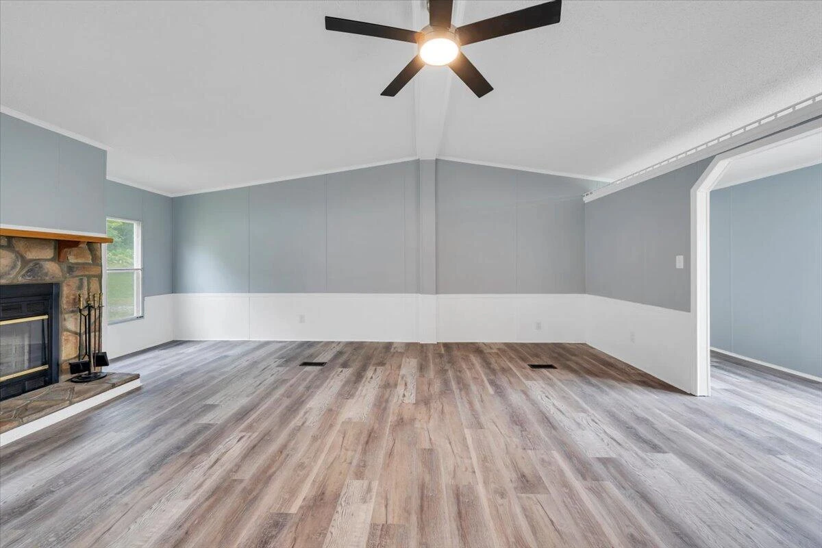 20459 Main ST - Photo 8