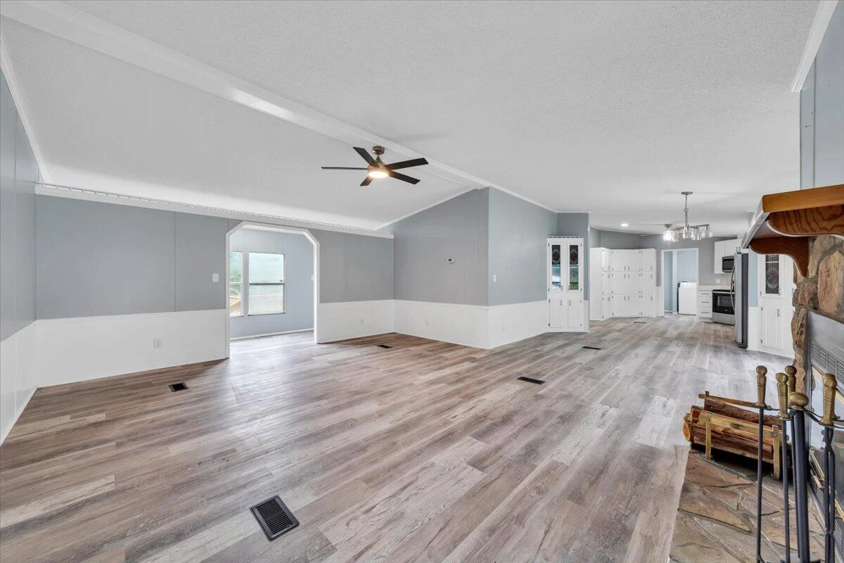 20459 Main ST - Photo 9