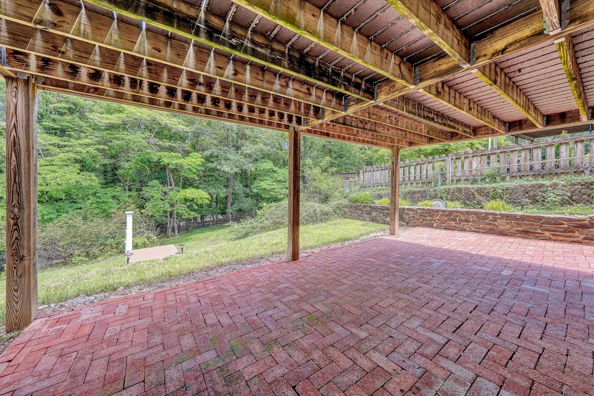 2739 Northview DR SW - Photo 26