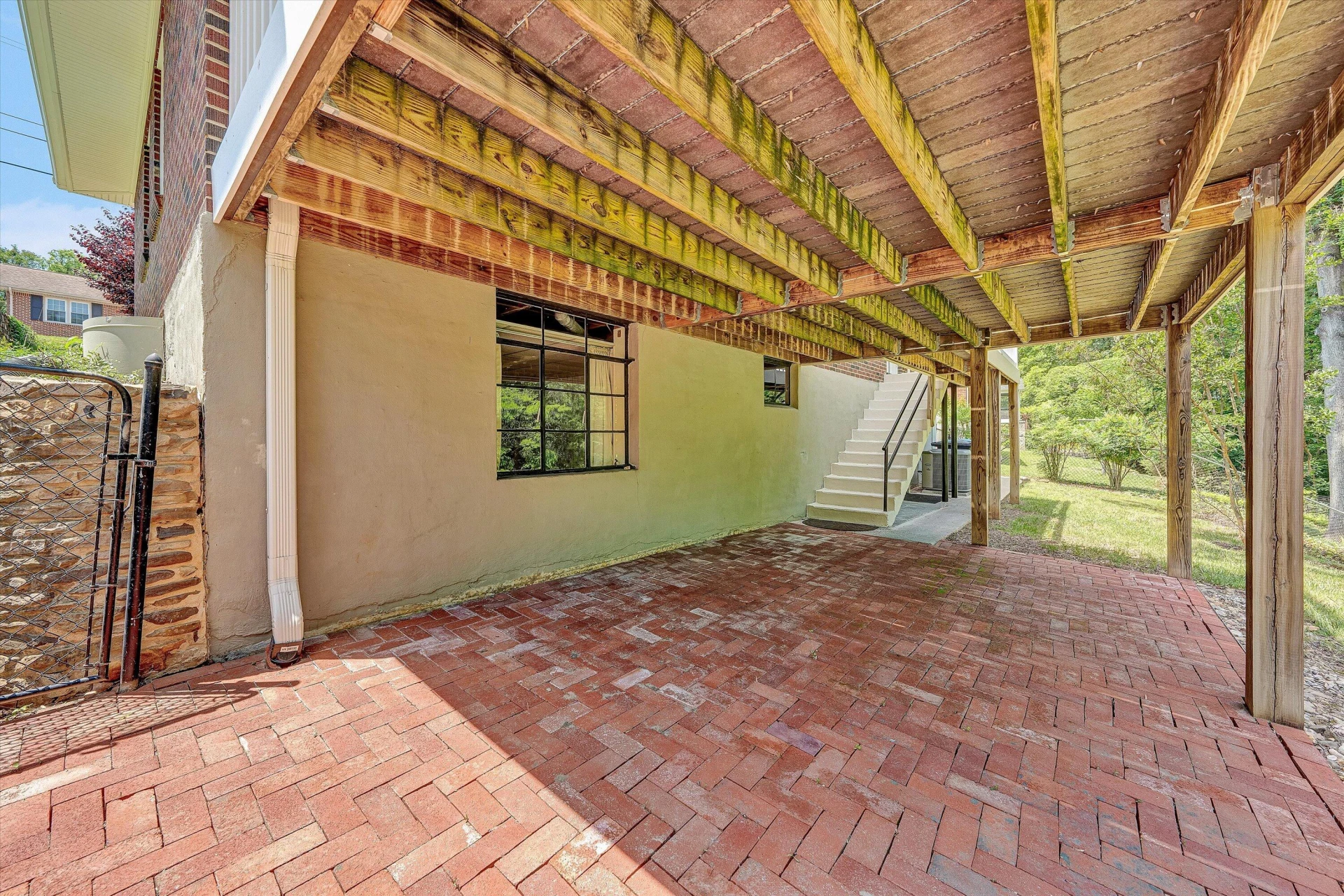 2739 Northview DR SW - Photo 28