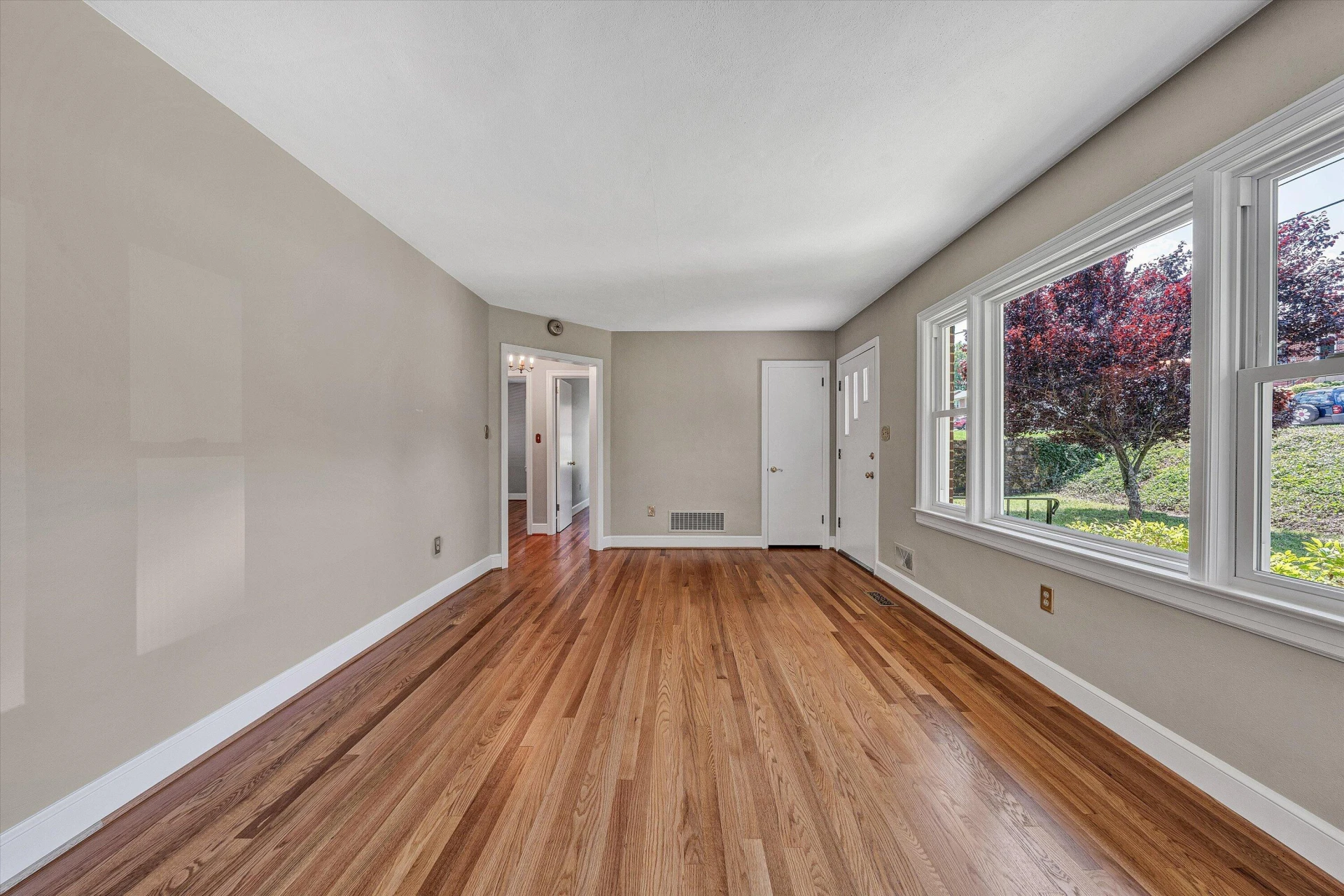 2739 Northview DR SW - Photo 5