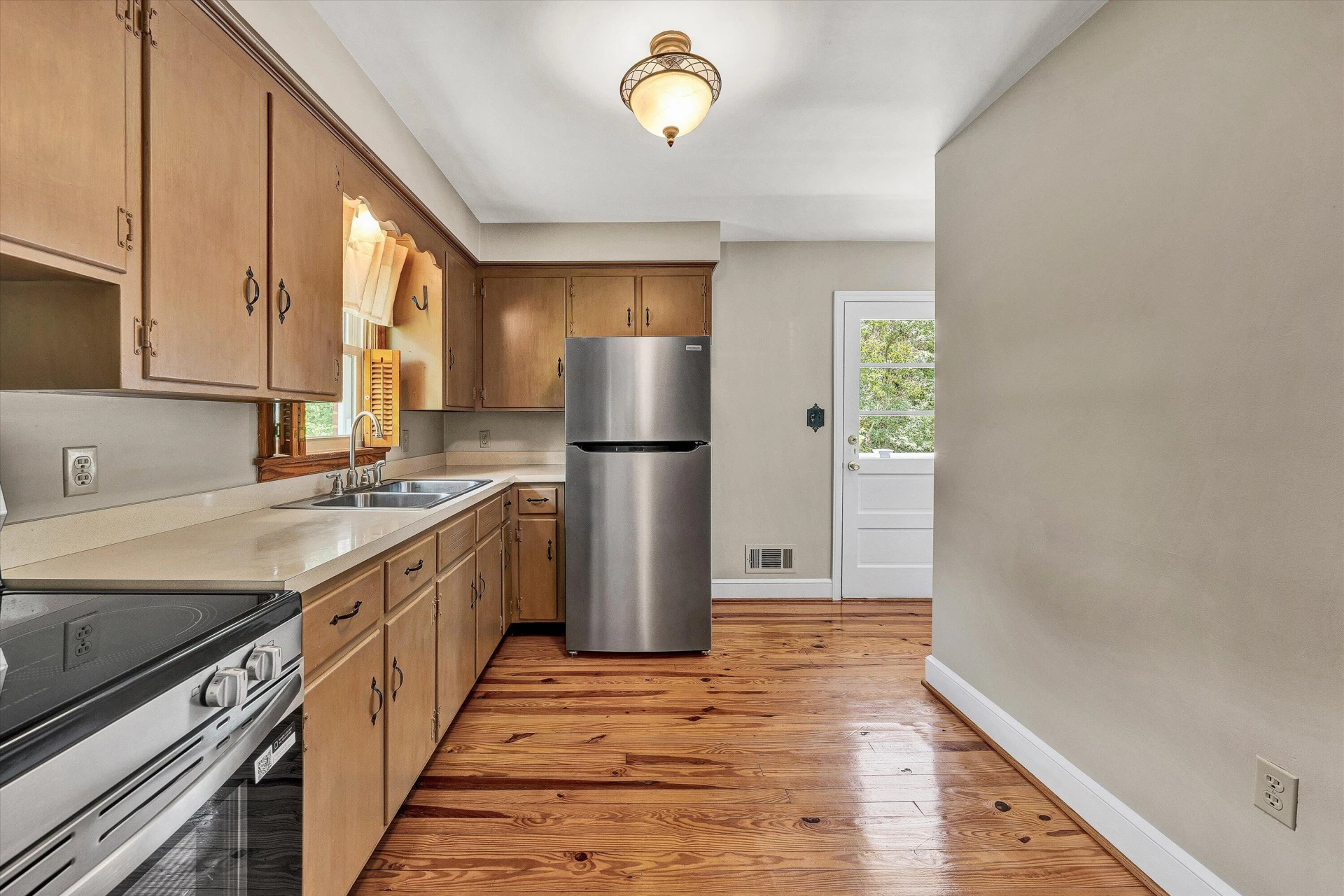 2739 Northview DR SW - Photo 7