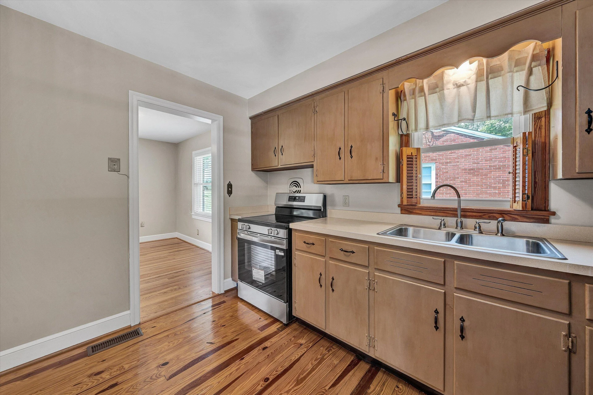 2739 Northview DR SW - Photo 8