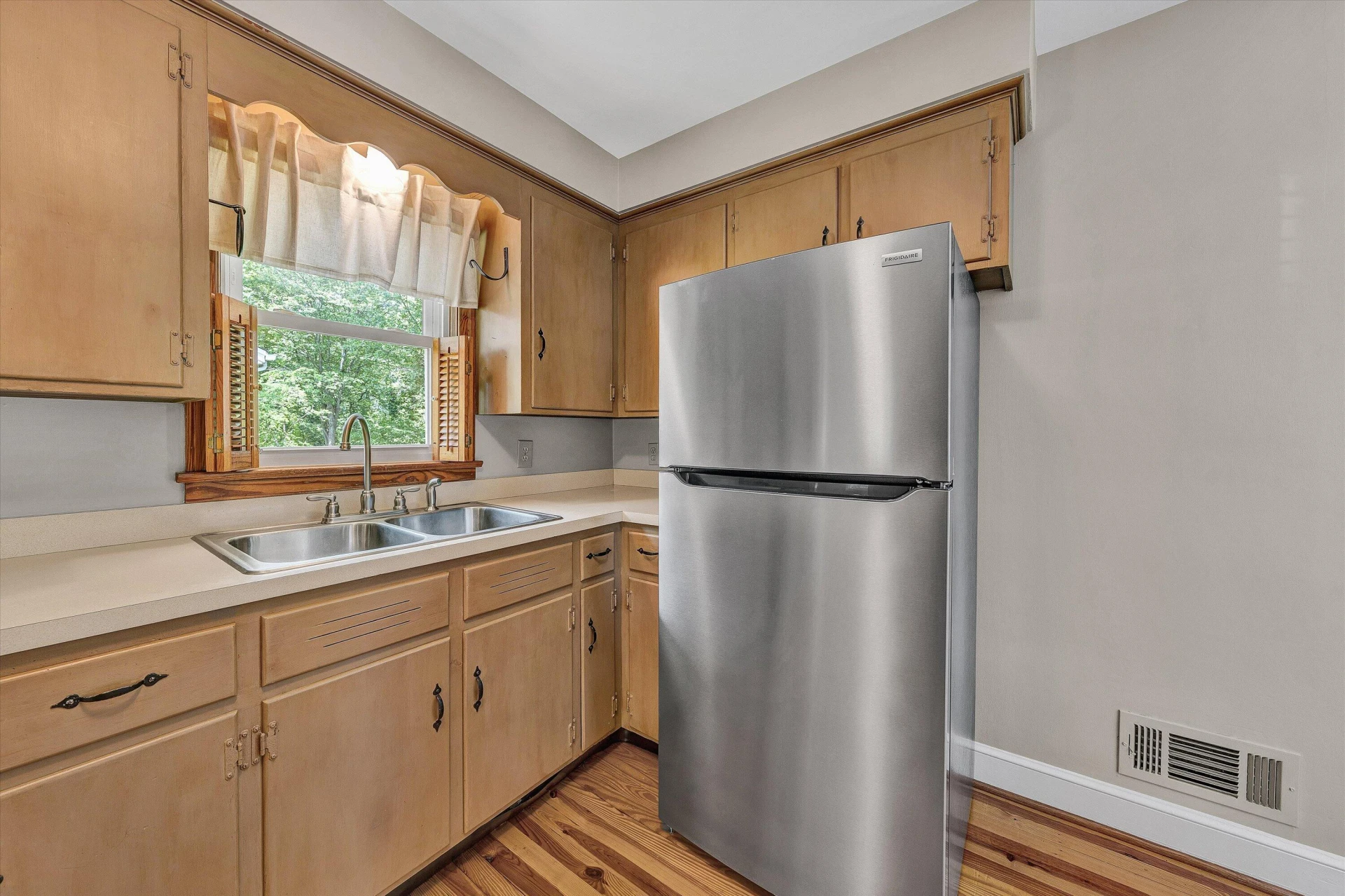 2739 Northview DR SW - Photo 9