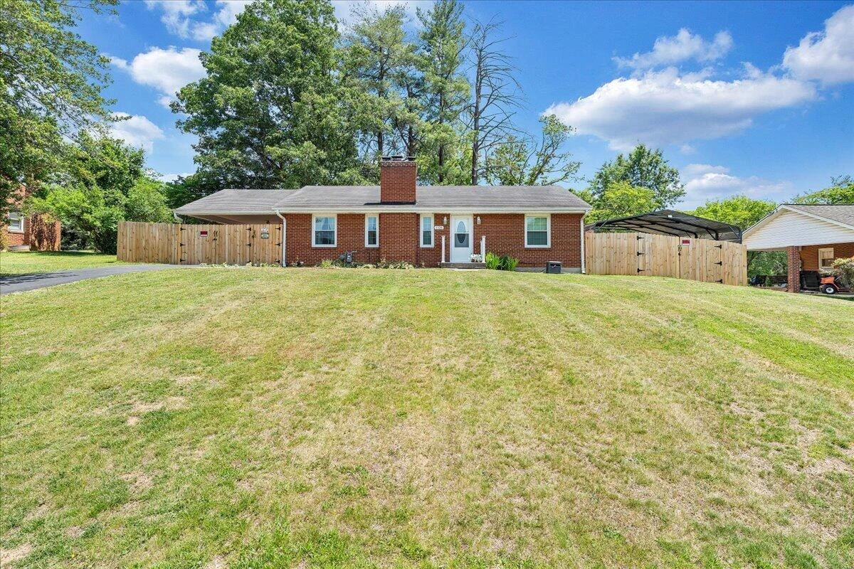 1126 Vivian AVE - Photo 35