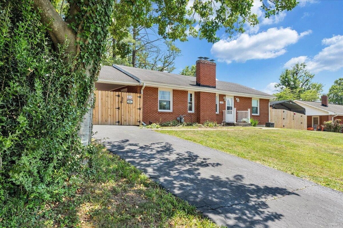 1126 Vivian AVE - Photo 36