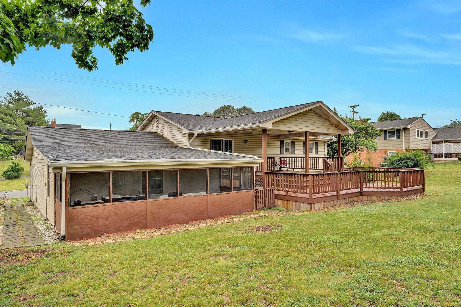 2163 Mill LN - Photo 33