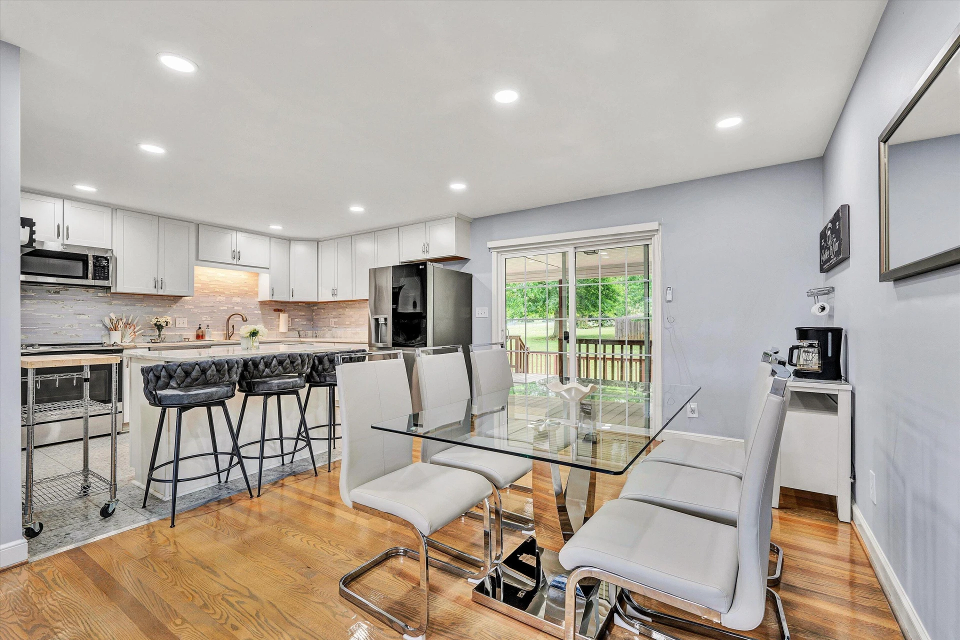 2163 Mill LN - Photo 8
