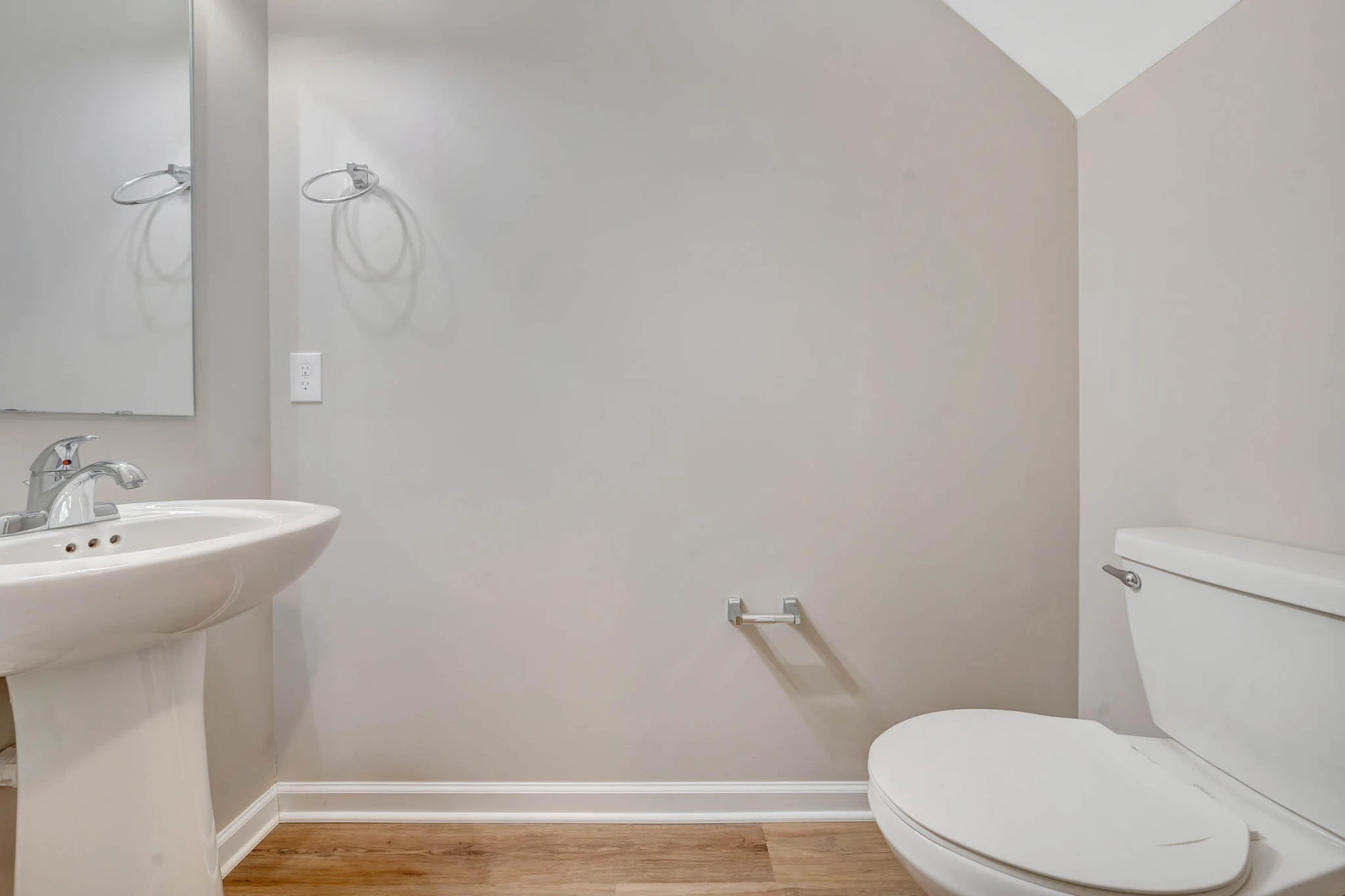 1058 Brandon AVE SW - Photo 15