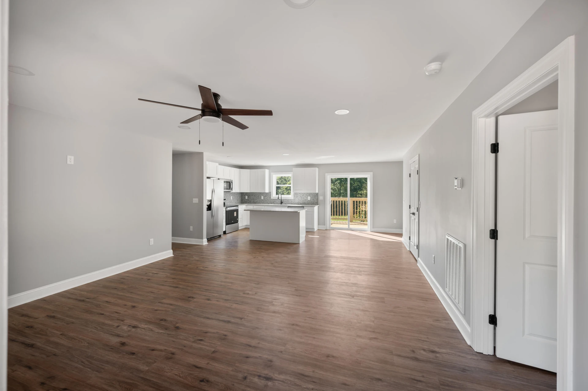 15885 Wyatts WAY - Photo 5