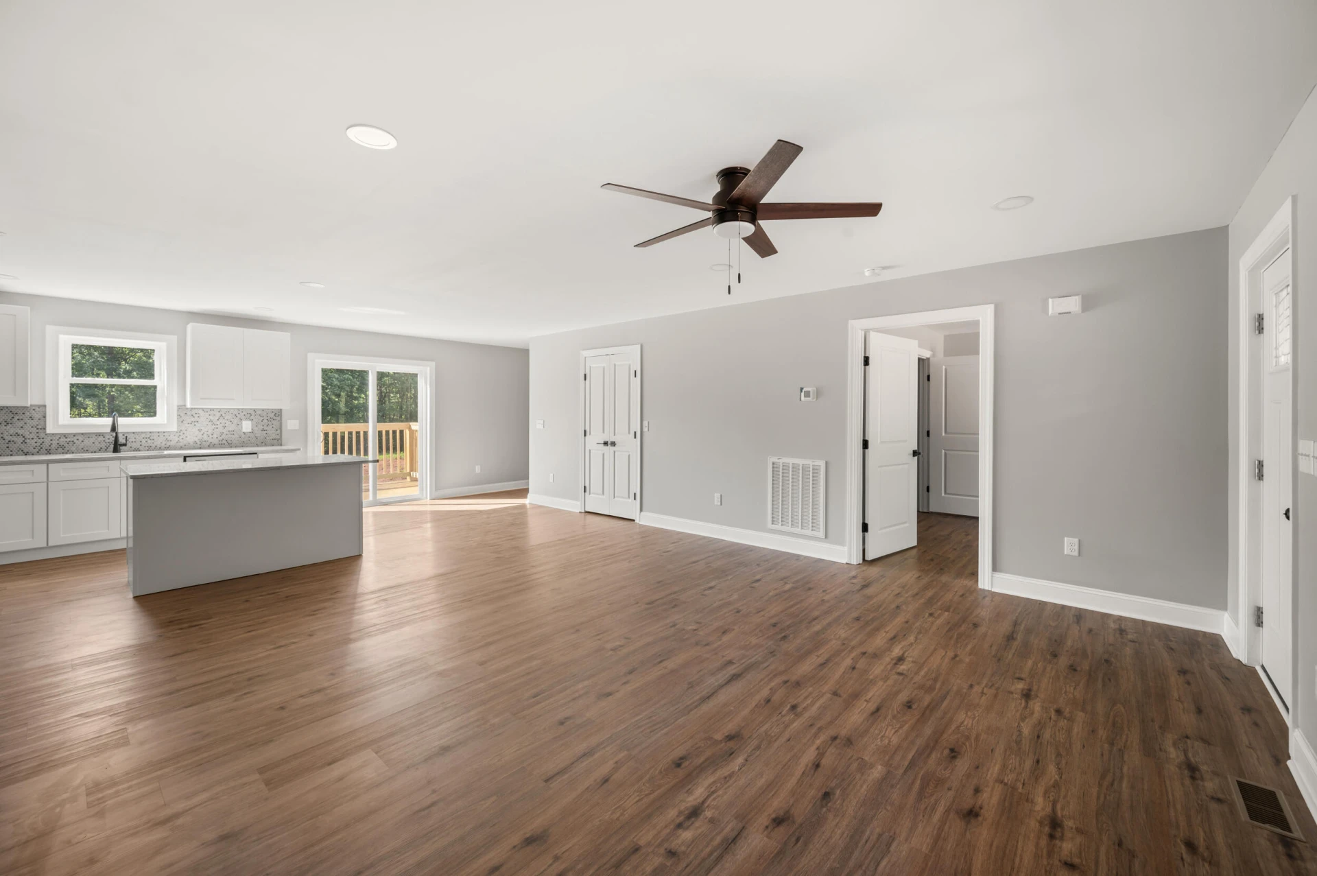 15885 Wyatts WAY - Photo 6