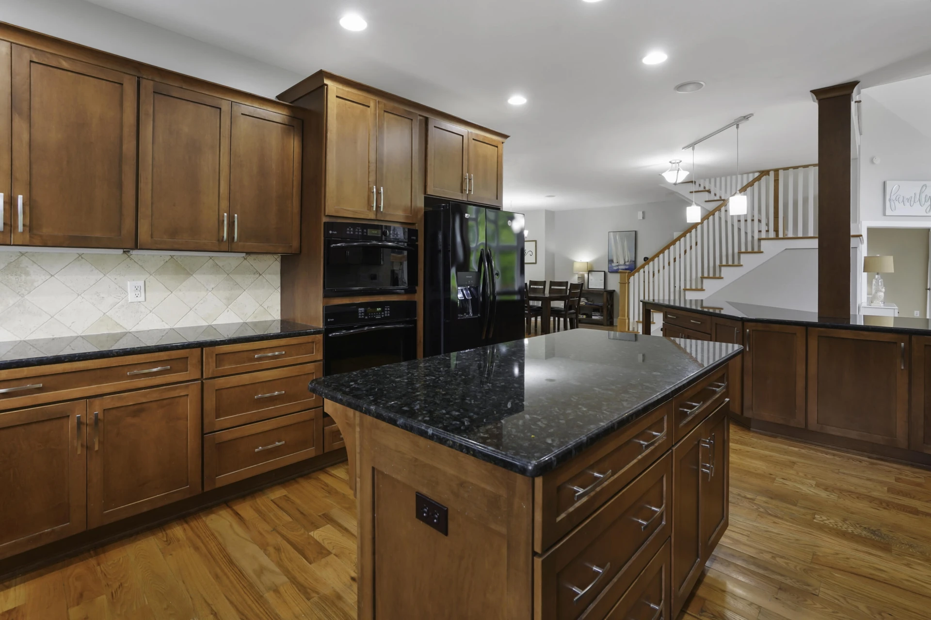 1325 Nicholas LN - Photo 13