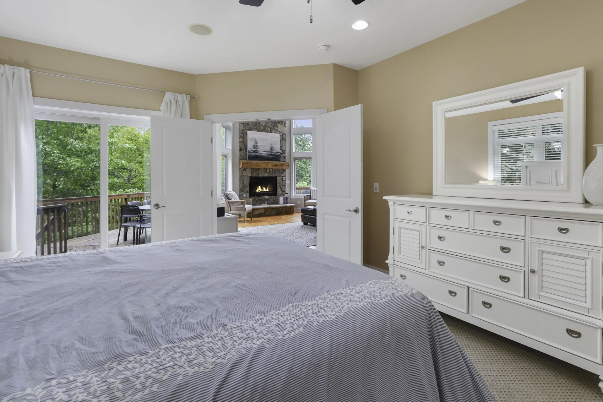 1325 Nicholas LN - Photo 24