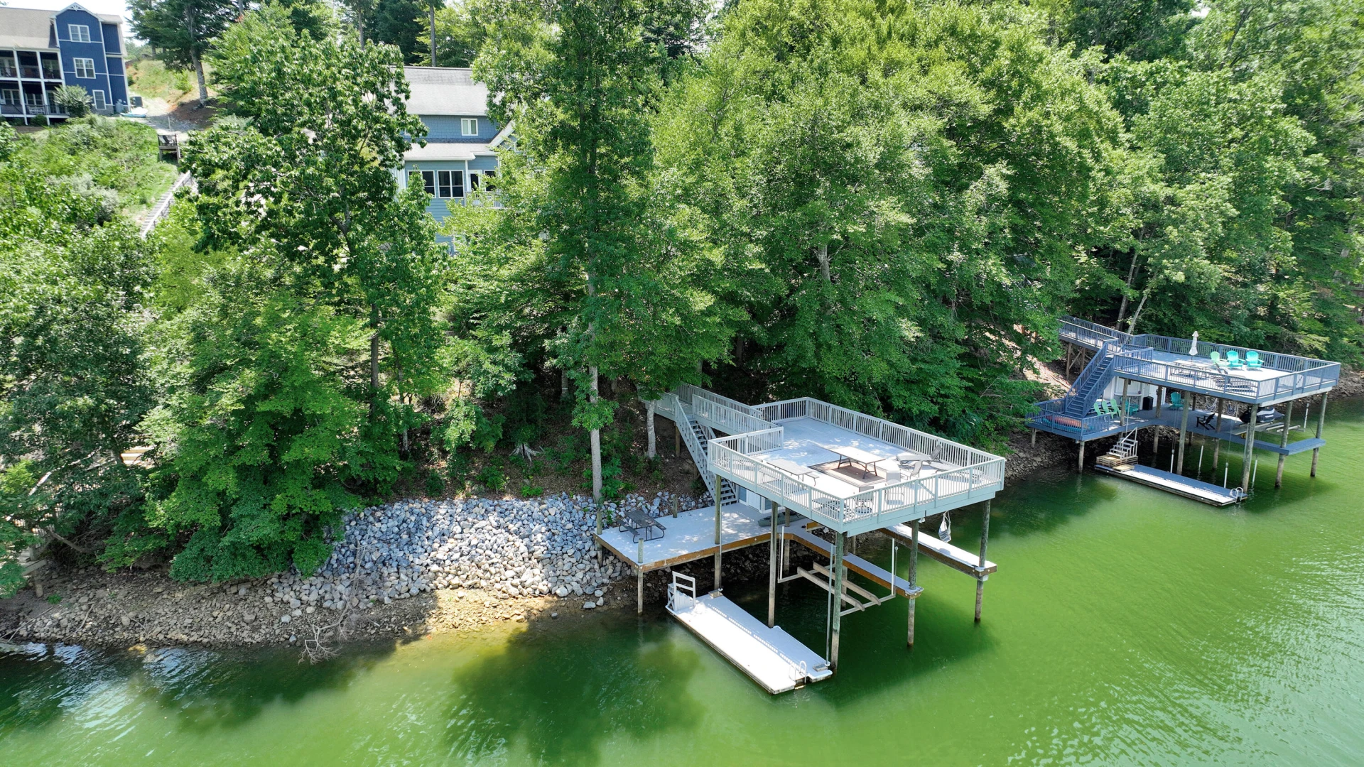 1325 Nicholas LN - Photo 3