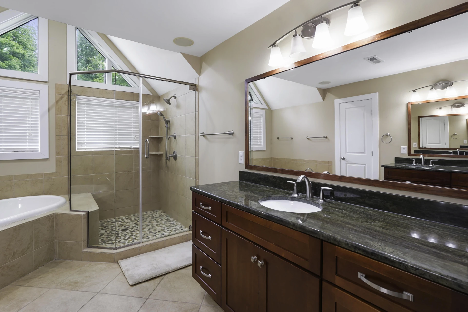 1325 Nicholas LN - Photo 35