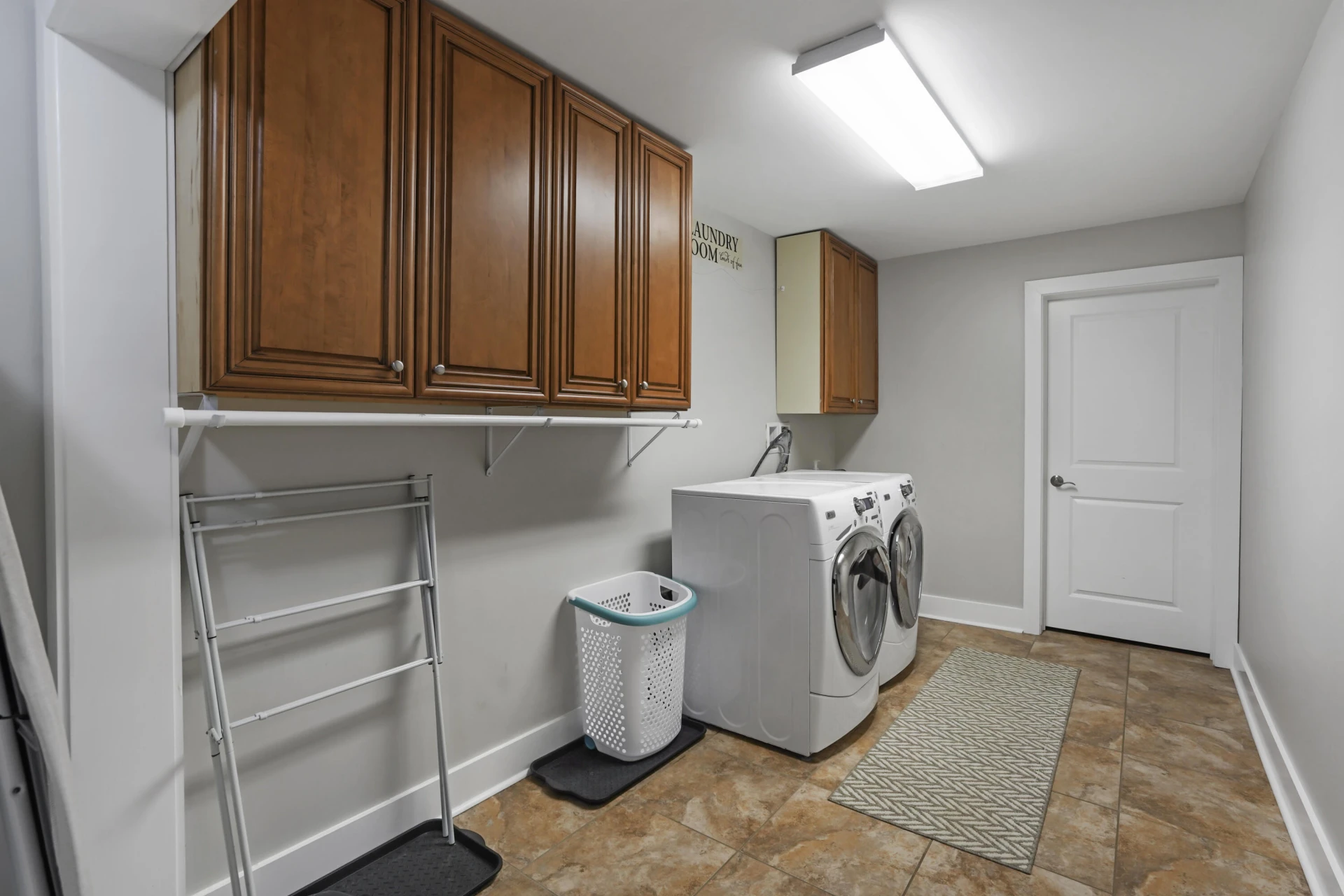 1325 Nicholas LN - Photo 53