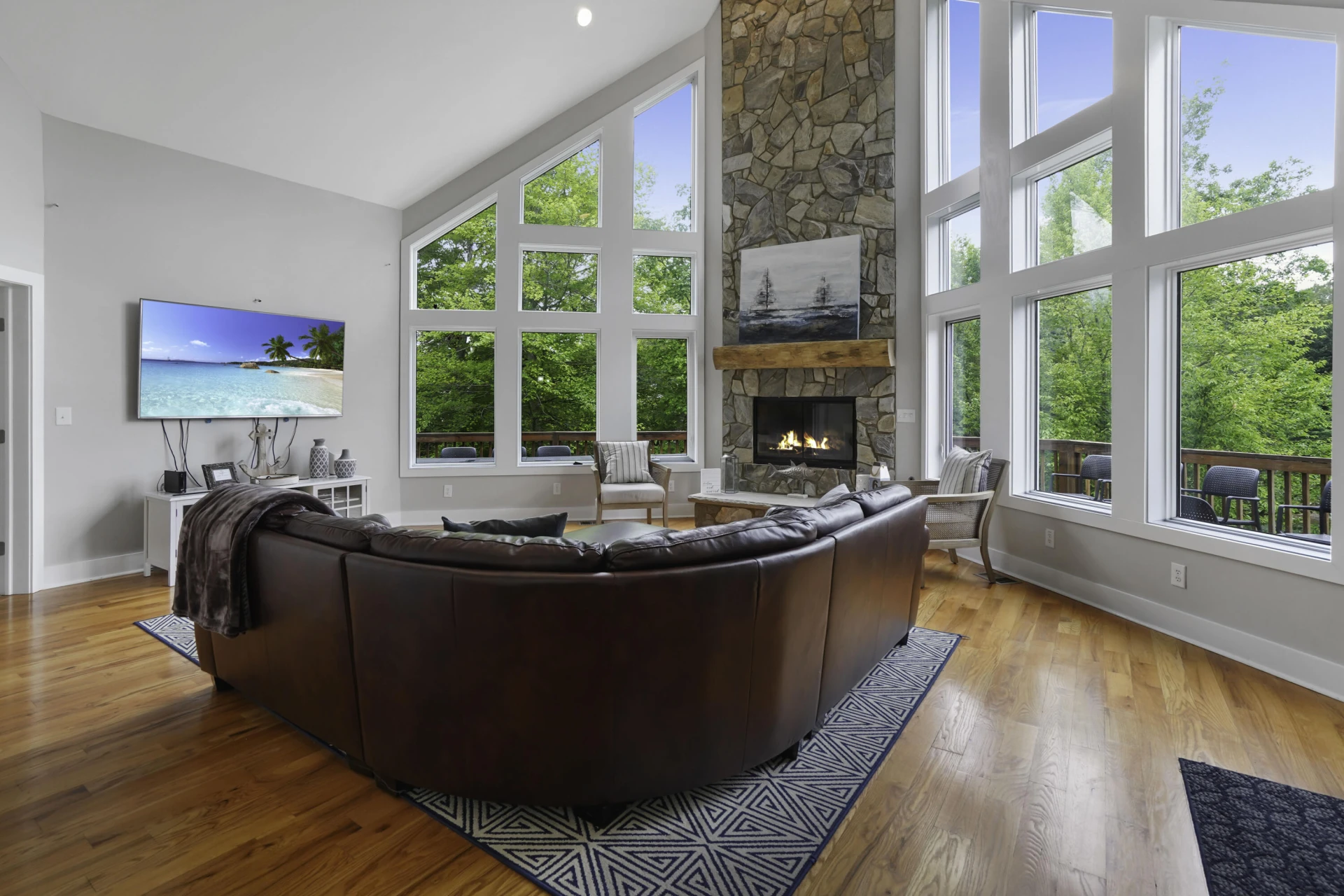 1325 Nicholas LN - Photo 5