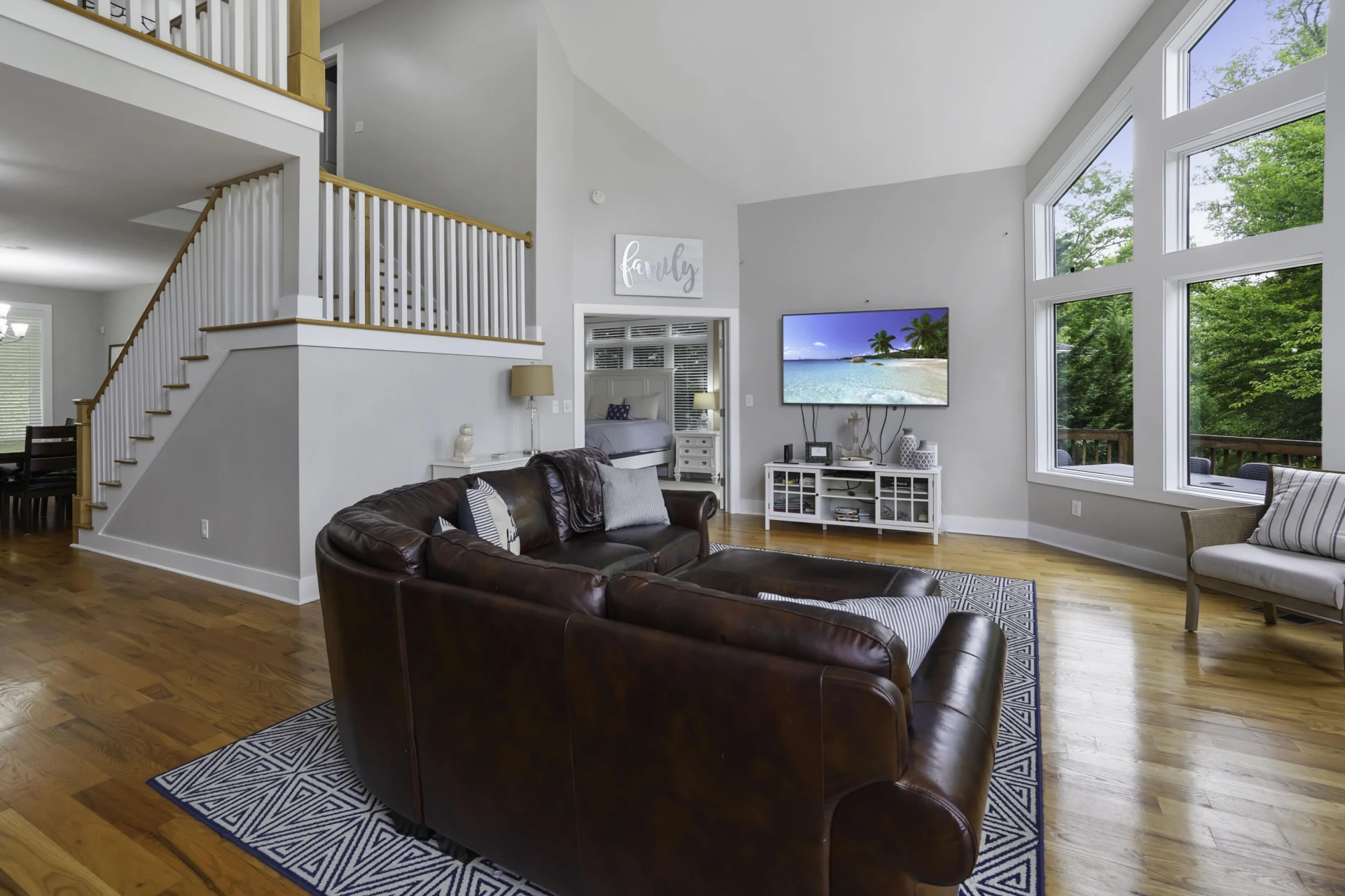 1325 Nicholas LN - Photo 7