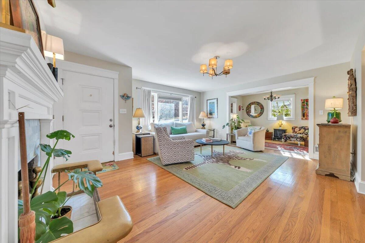 2603 Stephenson AVE SW - Photo 5