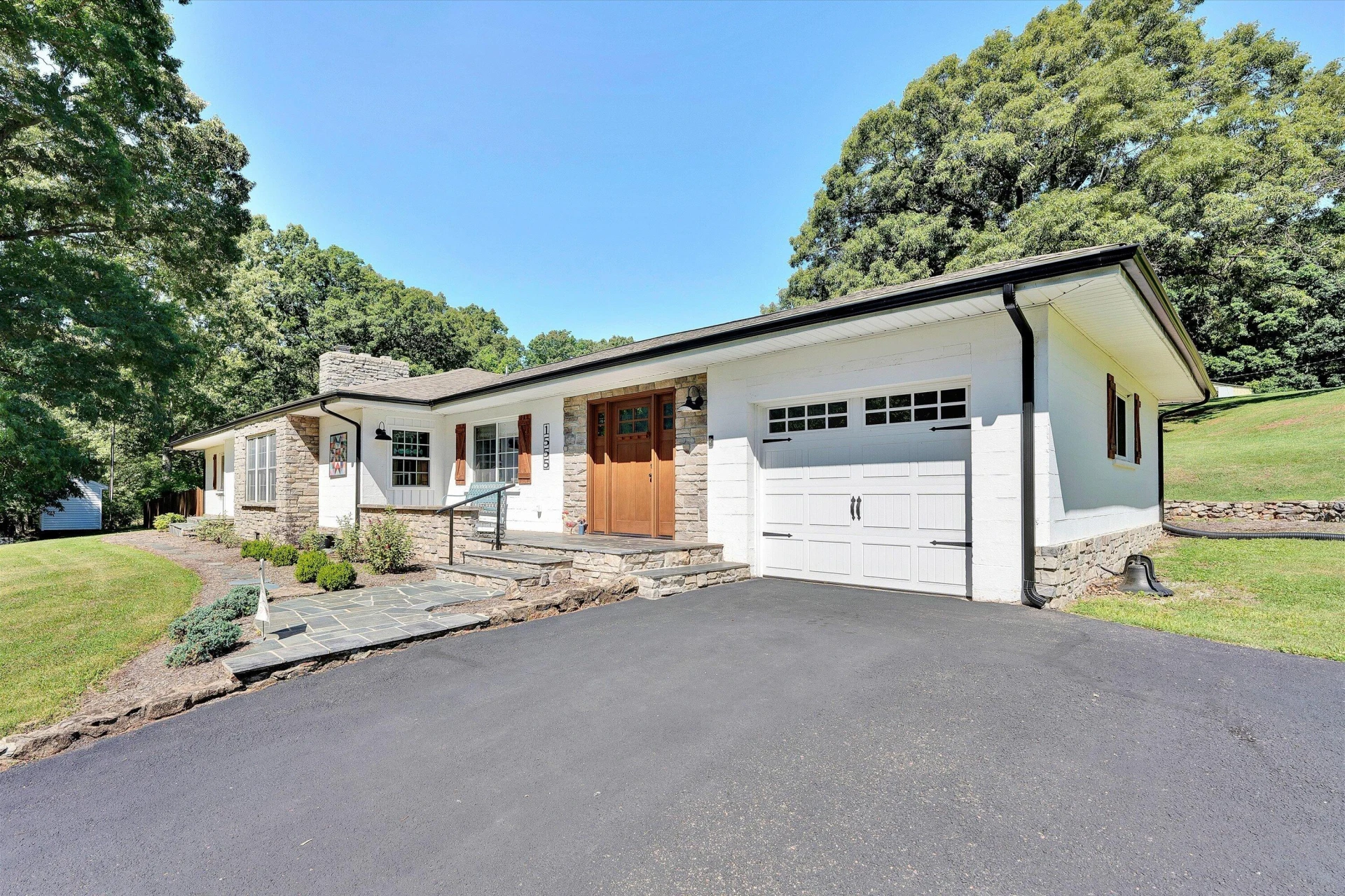 1555 Coopers Cove RD - Photo 3
