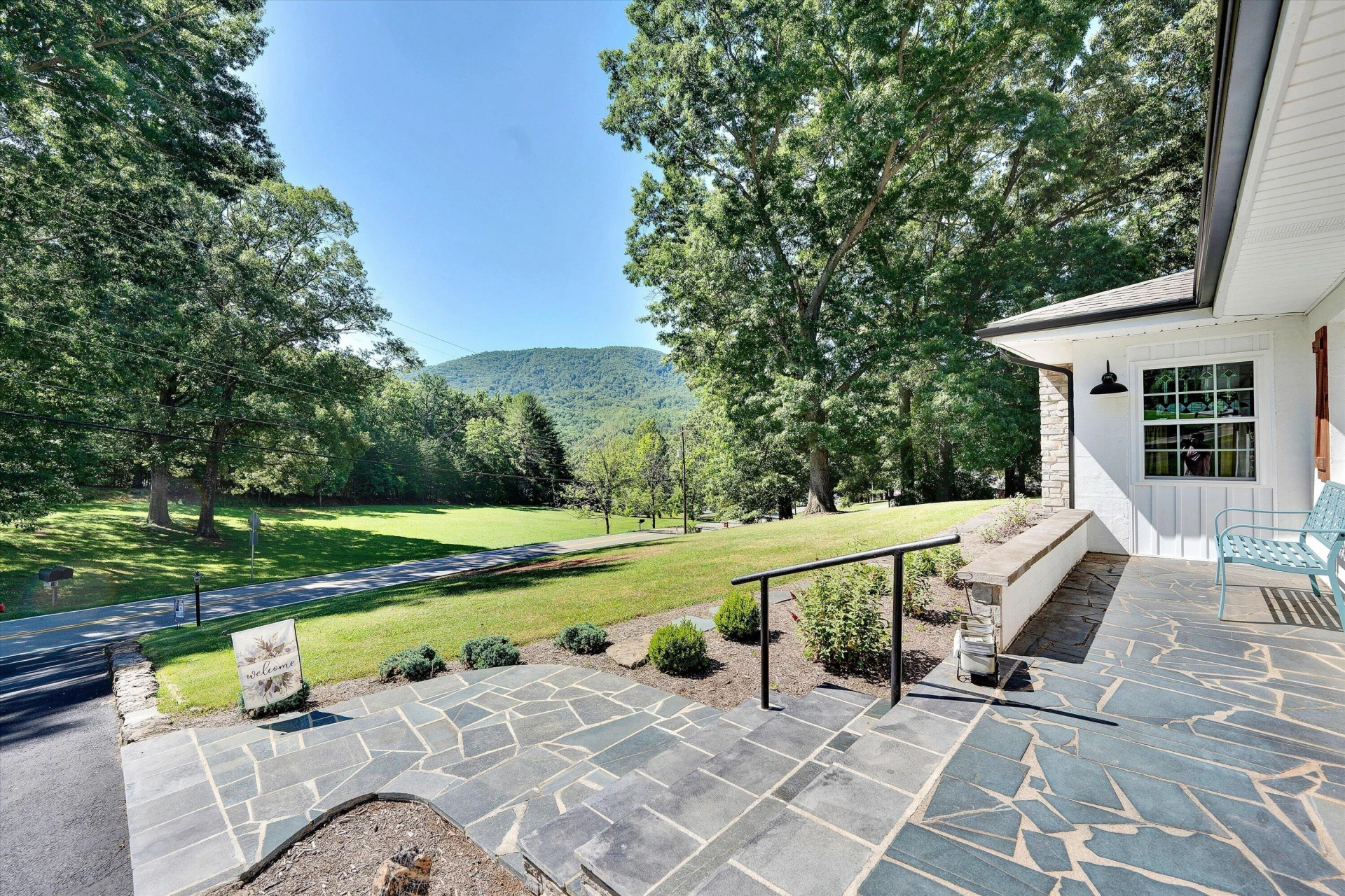 1555 Coopers Cove RD - Photo 4
