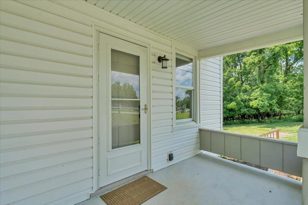 2201 Riverdale RD SE - Photo 3