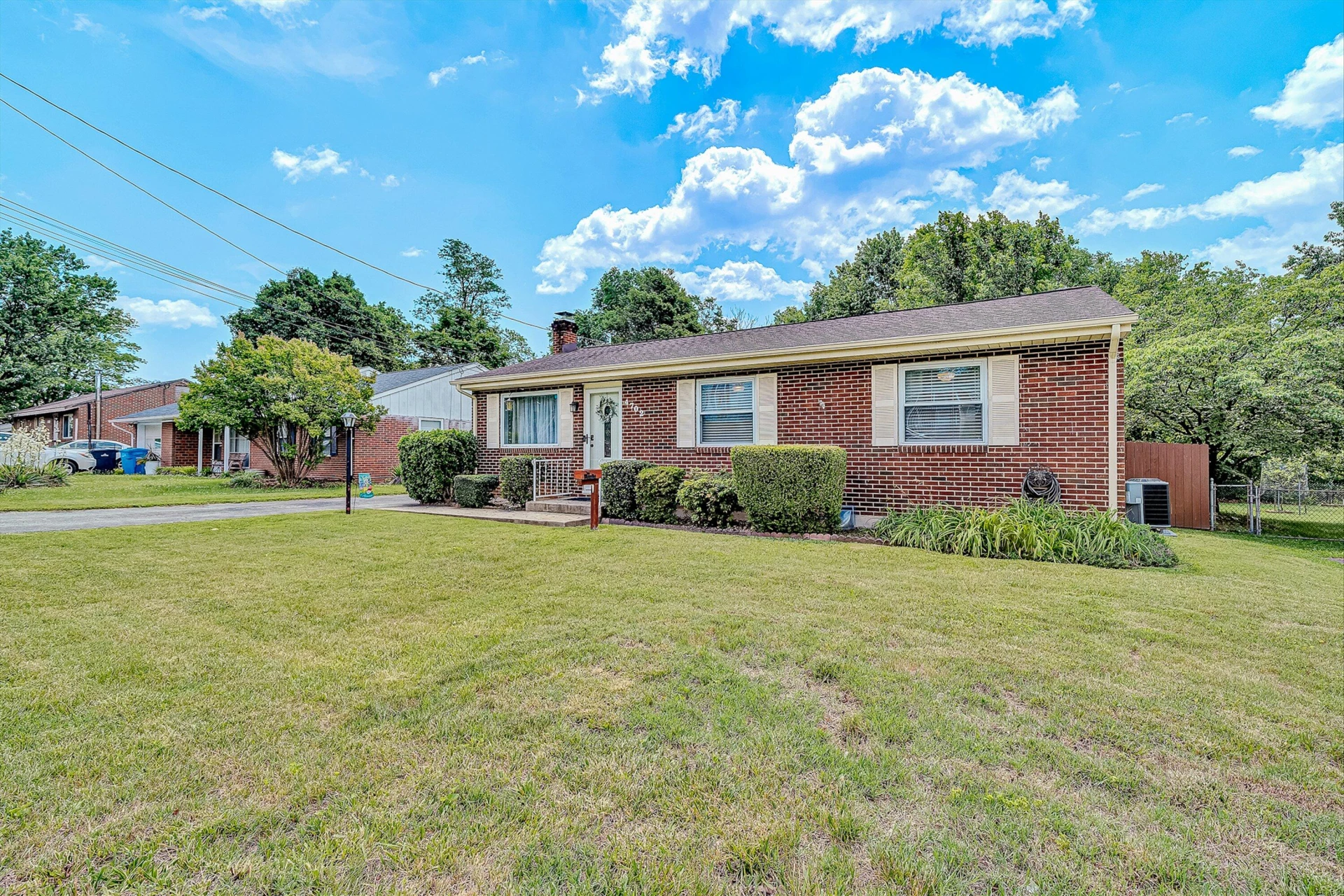 4702 Desi RD NW - Photo 4