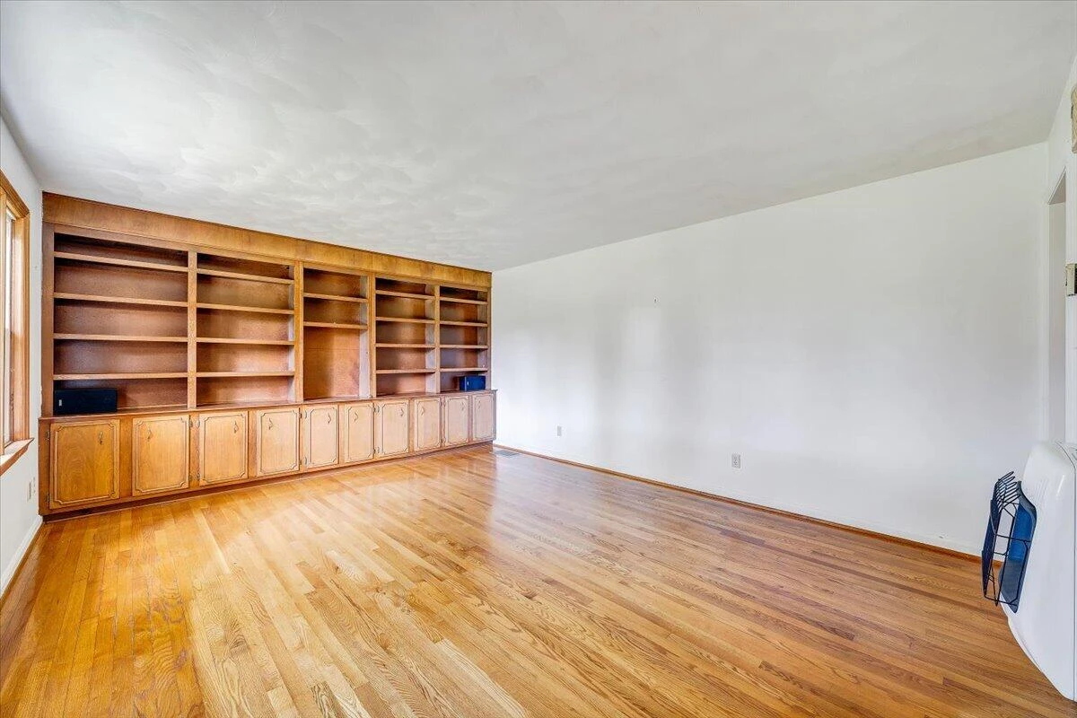 9947 Slings Gap RD - Photo 11