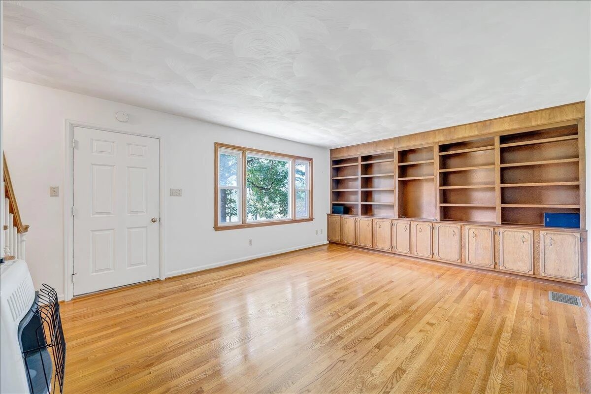 9947 Slings Gap RD - Photo 13