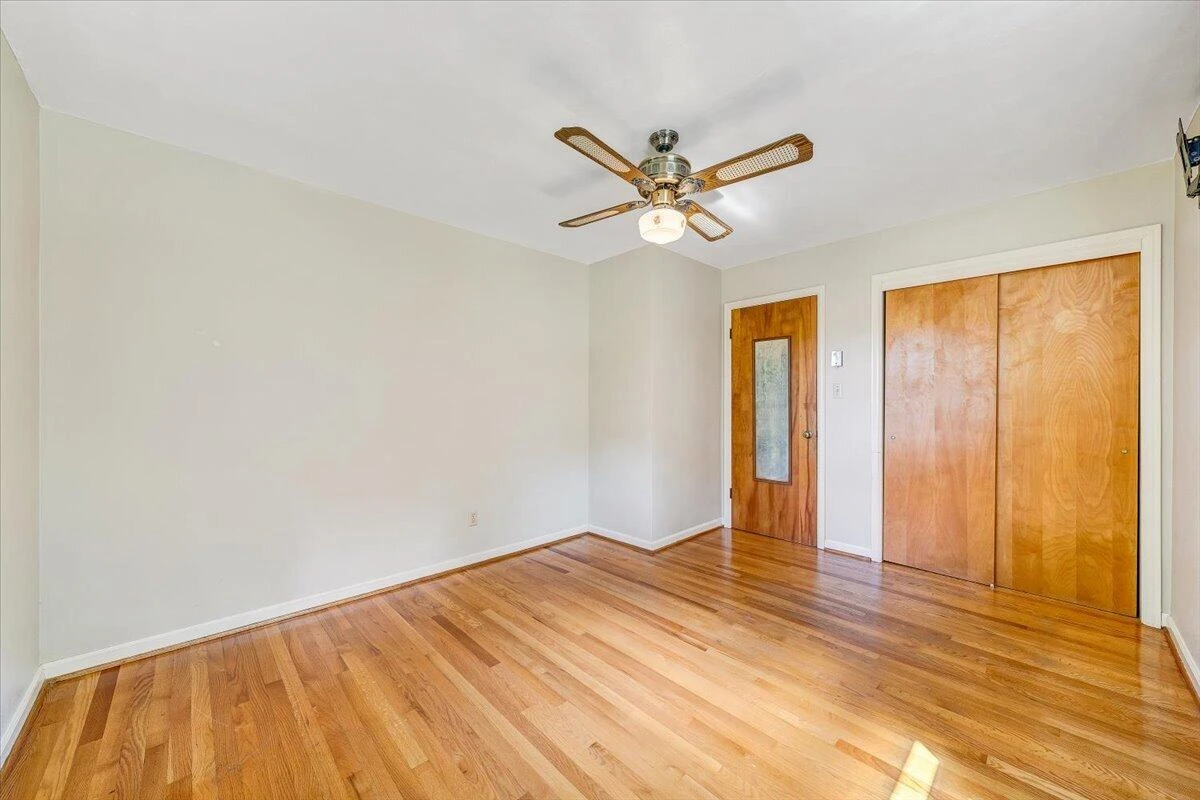9947 Slings Gap RD - Photo 16