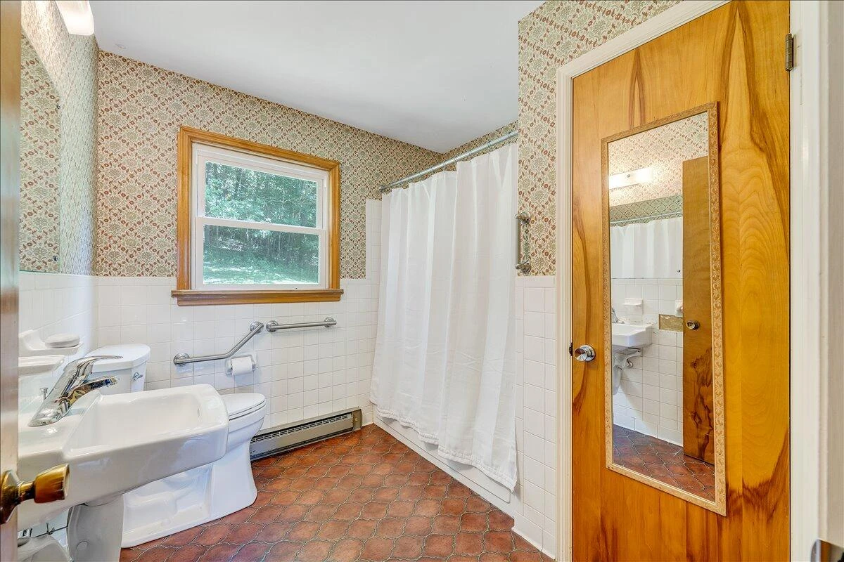 9947 Slings Gap RD - Photo 17