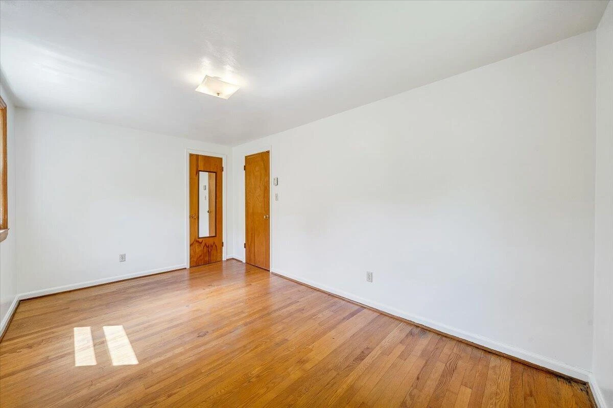 9947 Slings Gap RD - Photo 22