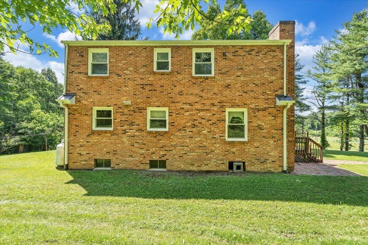 9947 Slings Gap RD - Photo 33