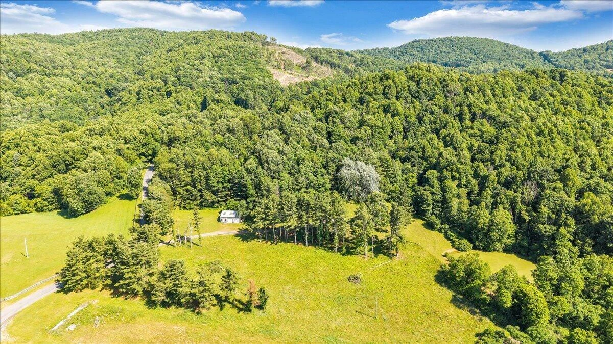 9947 Slings Gap RD - Photo 47