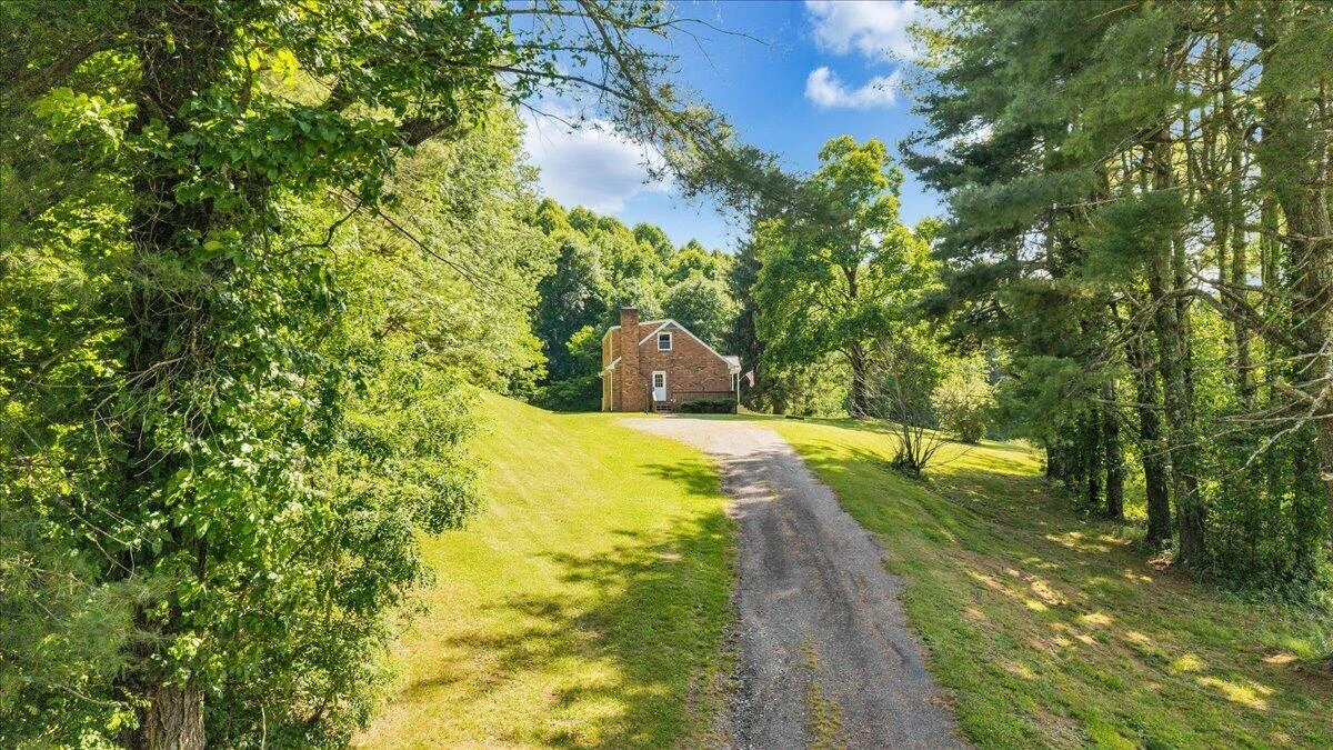 9947 Slings Gap RD - Photo 55