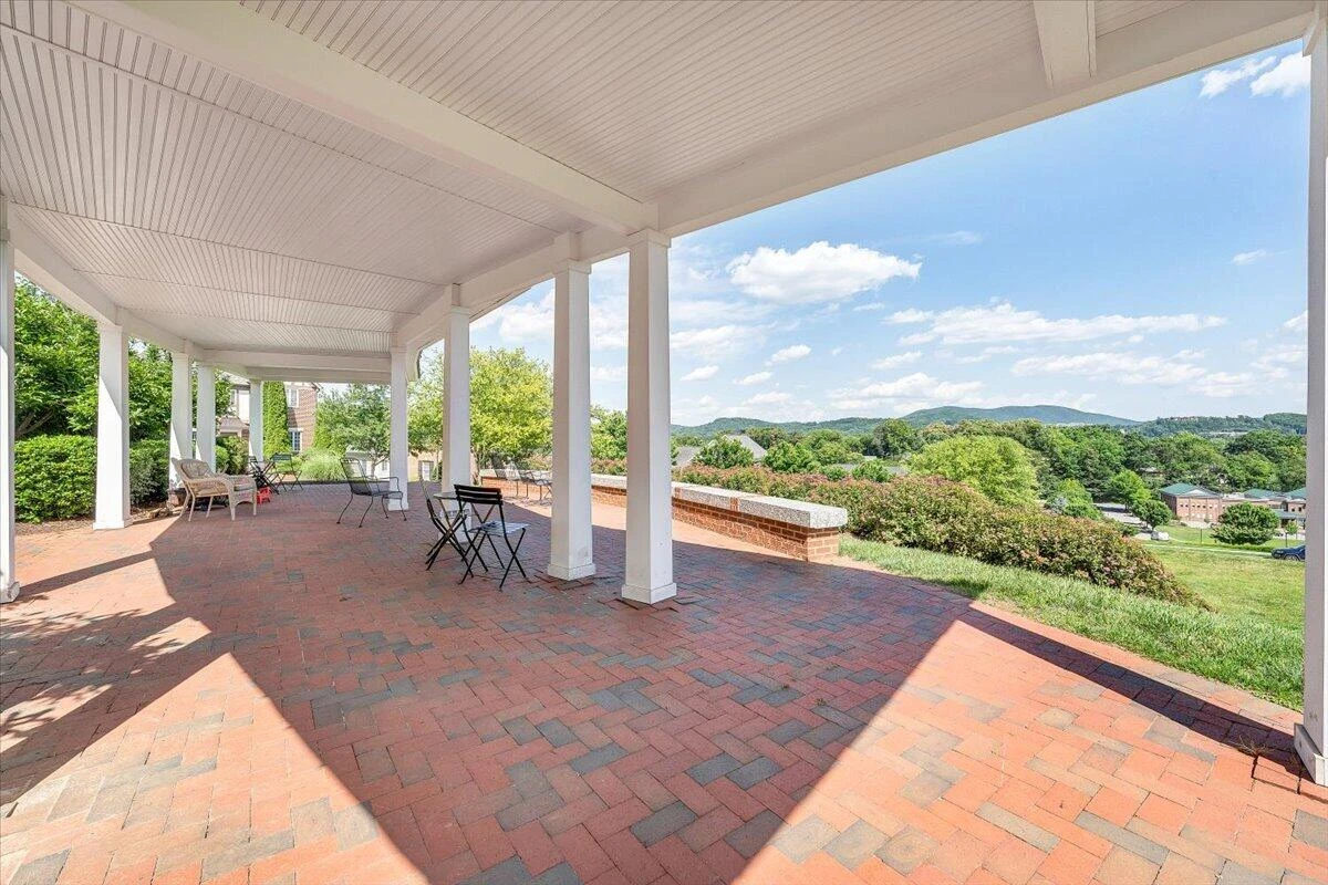 3917 Colonial Green CIR SW - Photo 27